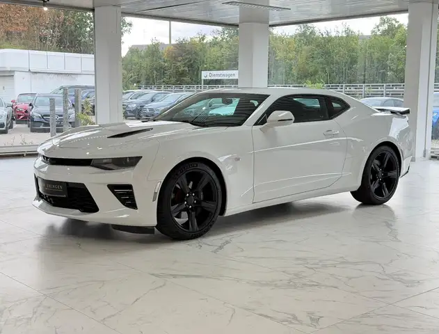 2019 Chevrolet Camaro in White for sale