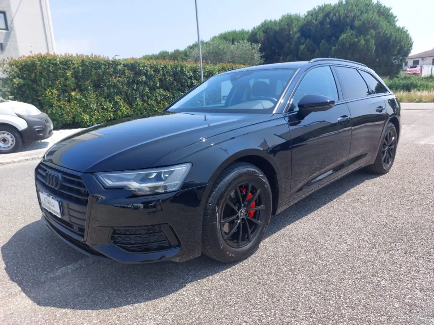 Audi A6 Avant 35 2.0 TDI S tronic Business Sport Noir - 2