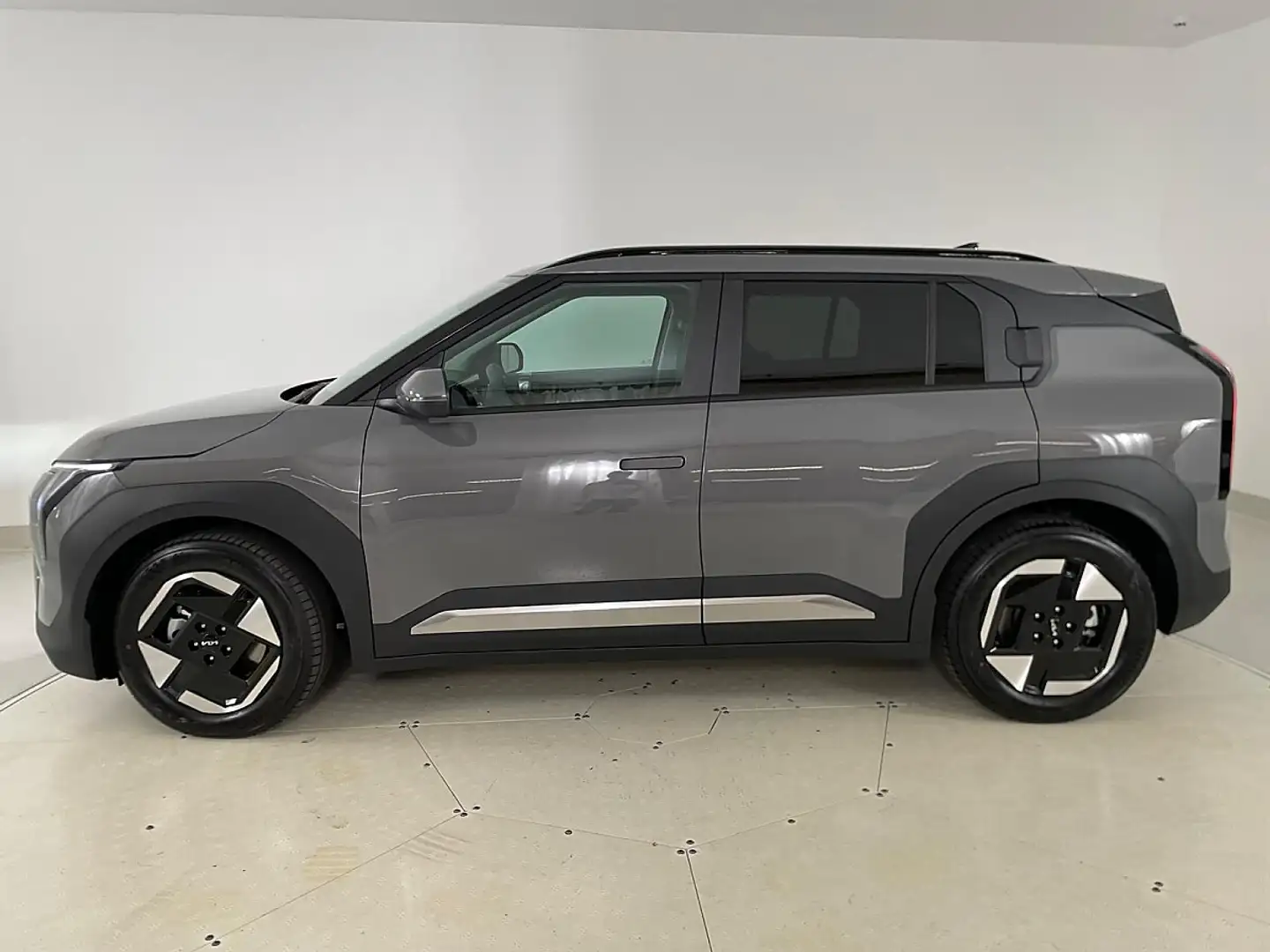 Kia EV3 /BIZ/81,4KWH/AT/FWD/204/BIZ/MY26|Auto Stahl W22 Grau - 2