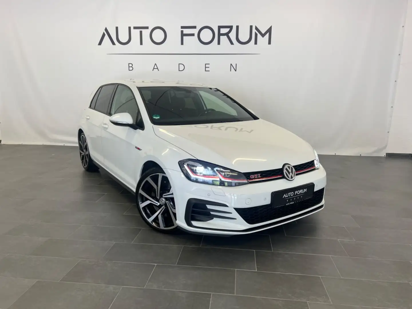 Volkswagen Golf VII Lim. GTI Performance *LED*RFK*ACC*SHZ* Blanc - 1