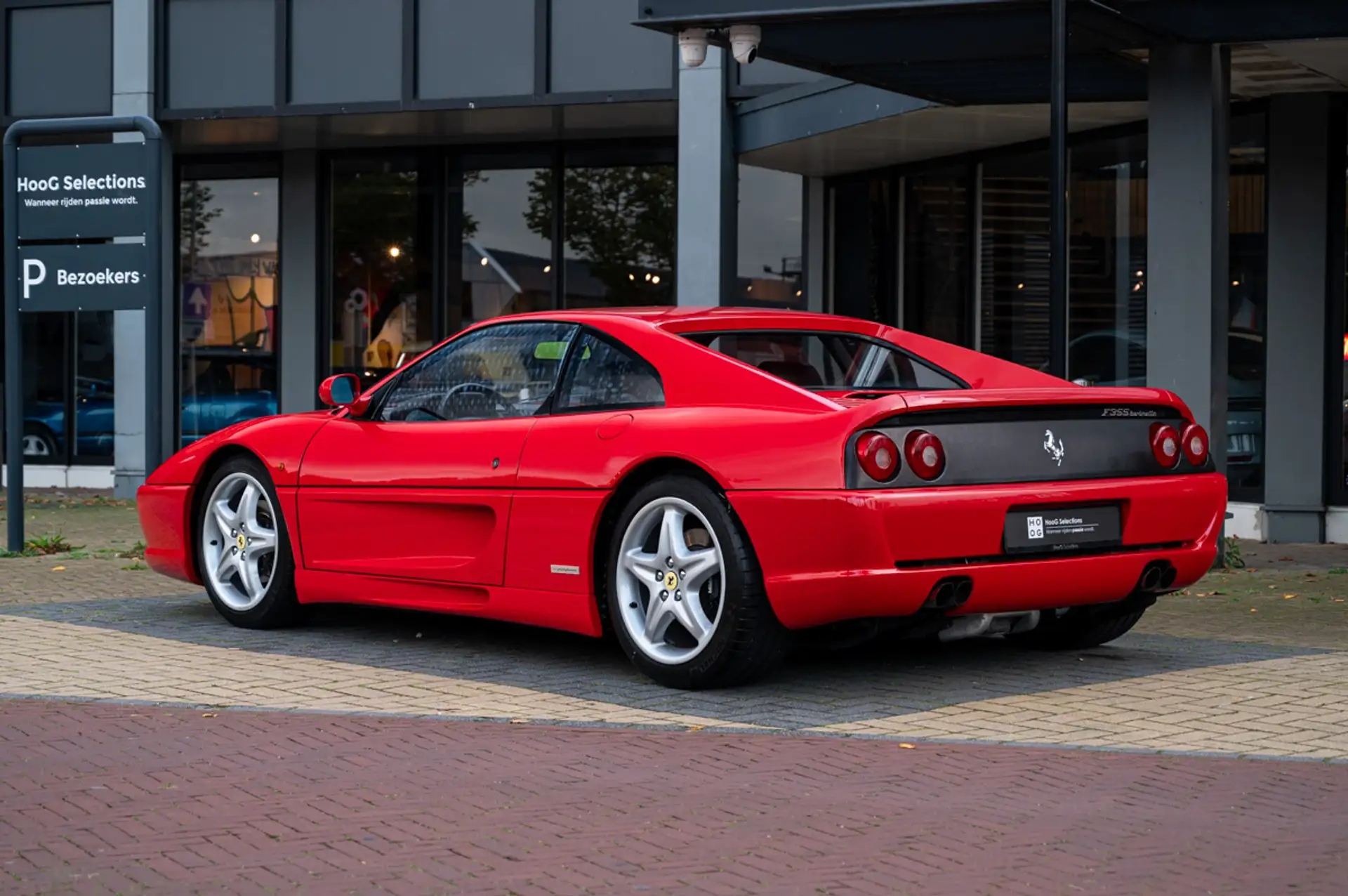 페라리 F355 1996 레드 사진 3
