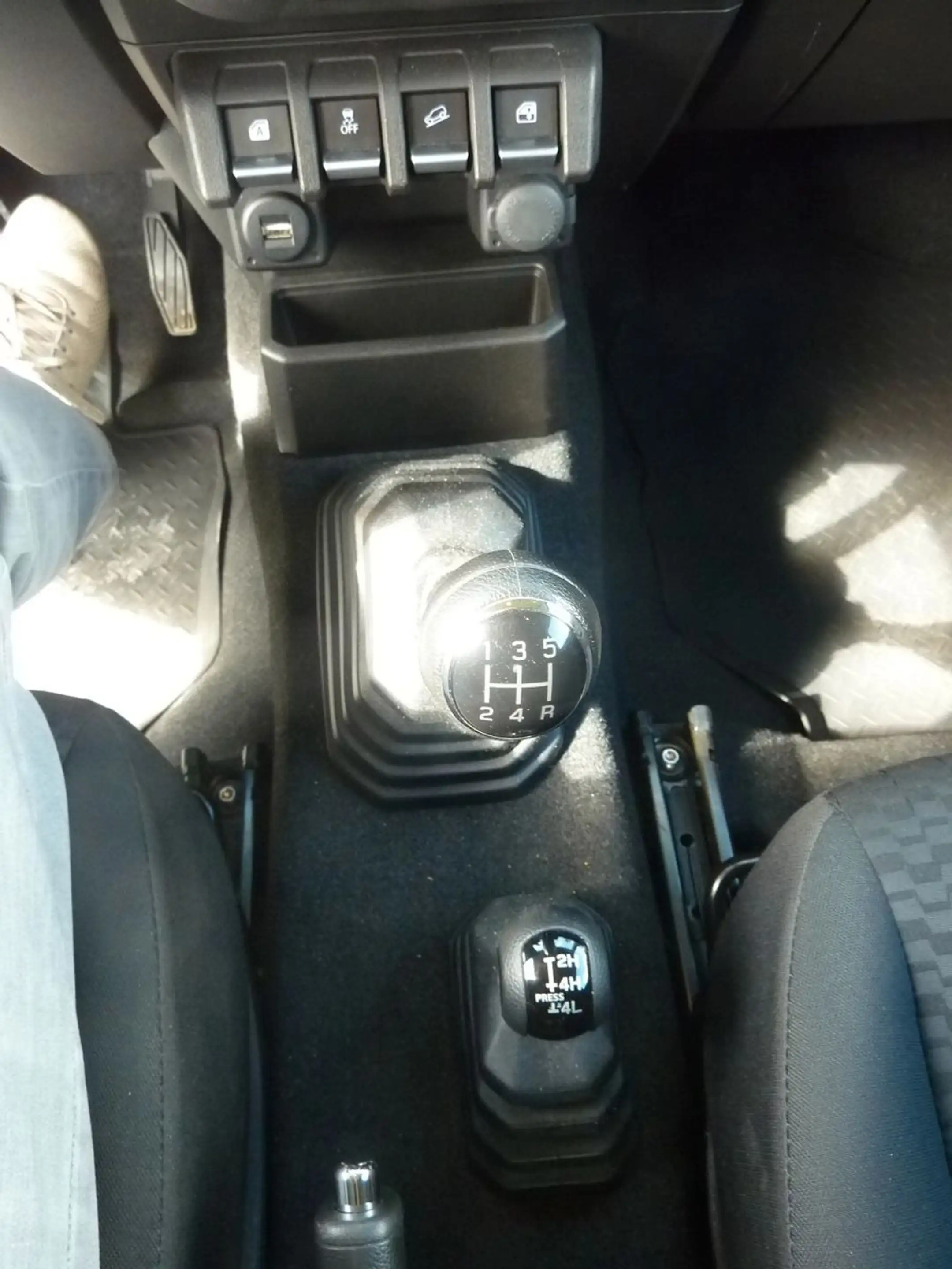 Suzuki Jimny 1.5 ALLGRIP Comfort+ — photo 10