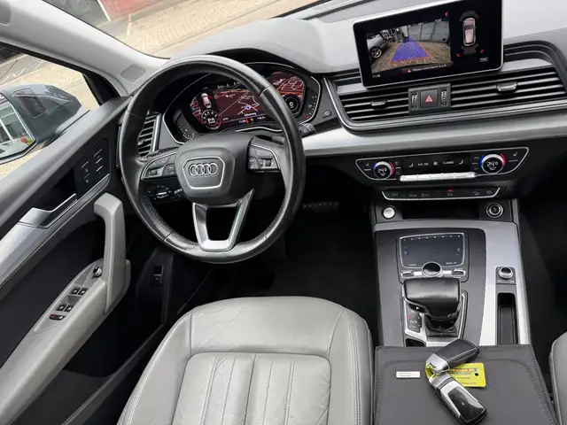 Audi Q5 view 20