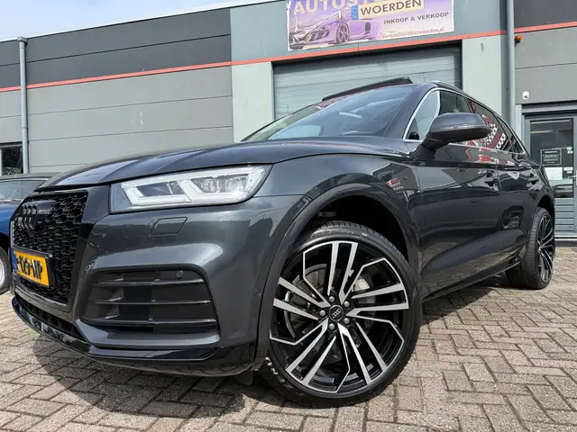 Audi Q5 view 5