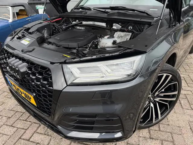 Audi Q5 view 24