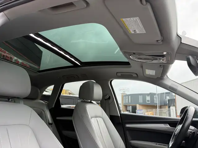 Audi Q5 view 19