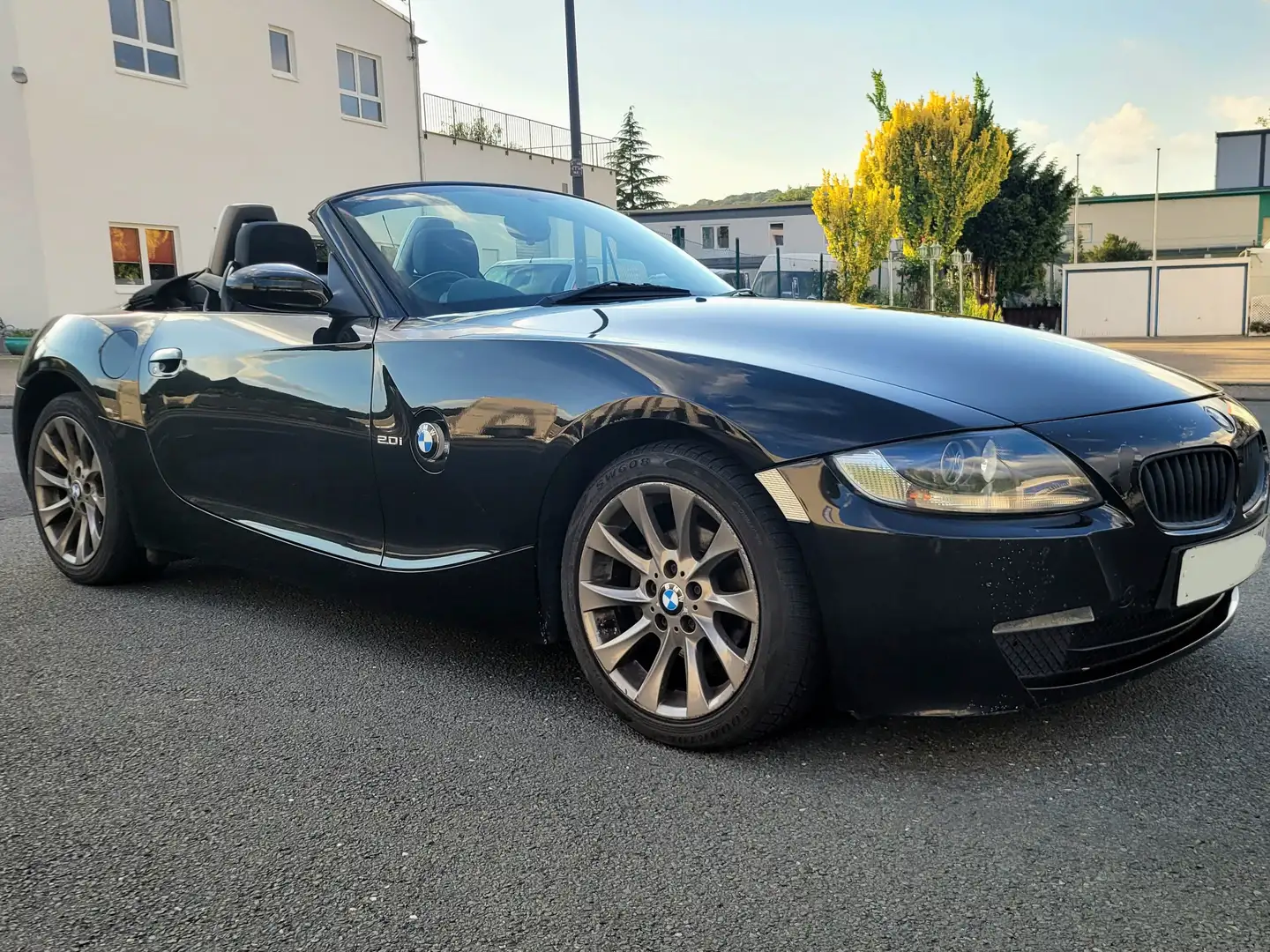 BMW Z4 Z4 roadster 2.0i Schwarz - 2