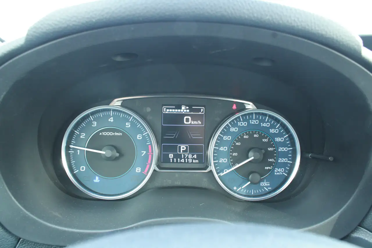 Subaru Impreza снимка Subaru Impreza