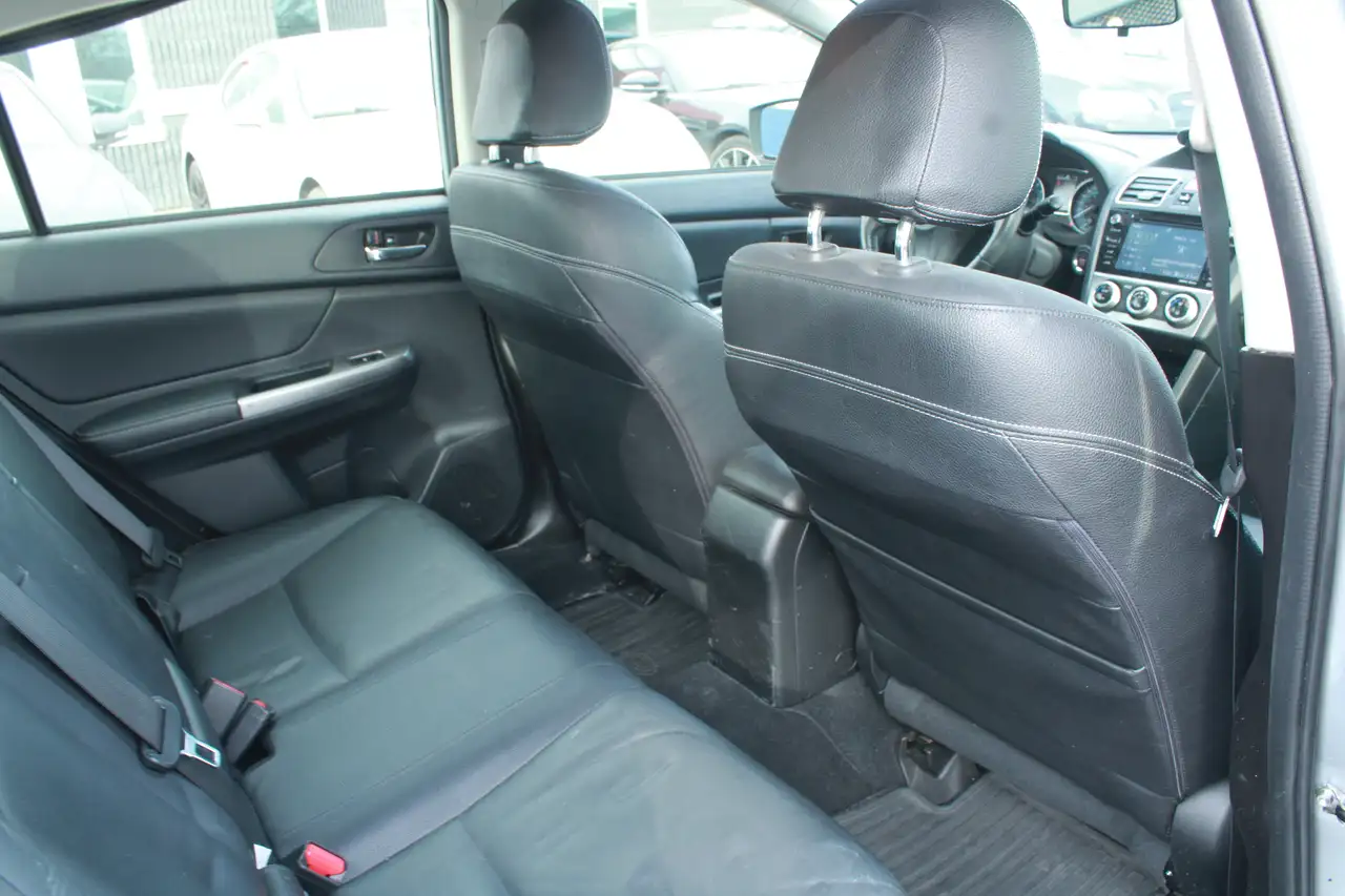 Subaru Impreza снимка Subaru Impreza