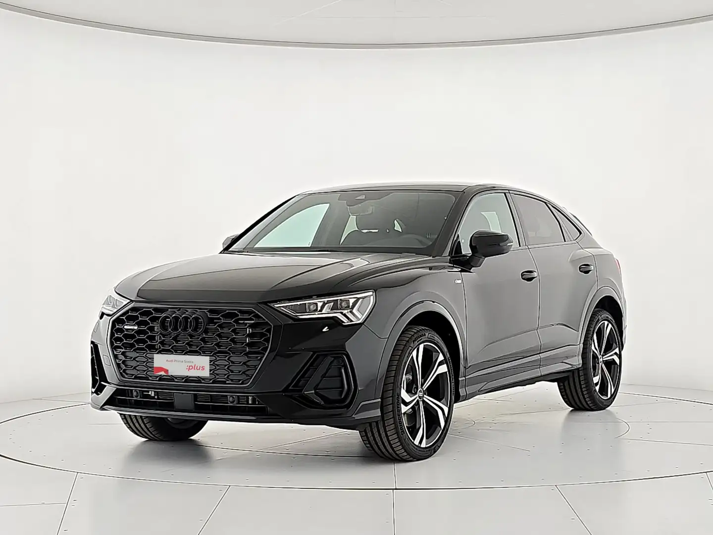 Audi Q3 sportback 40 2.0 tdi s line edition quattro 193cv Zwart - 1