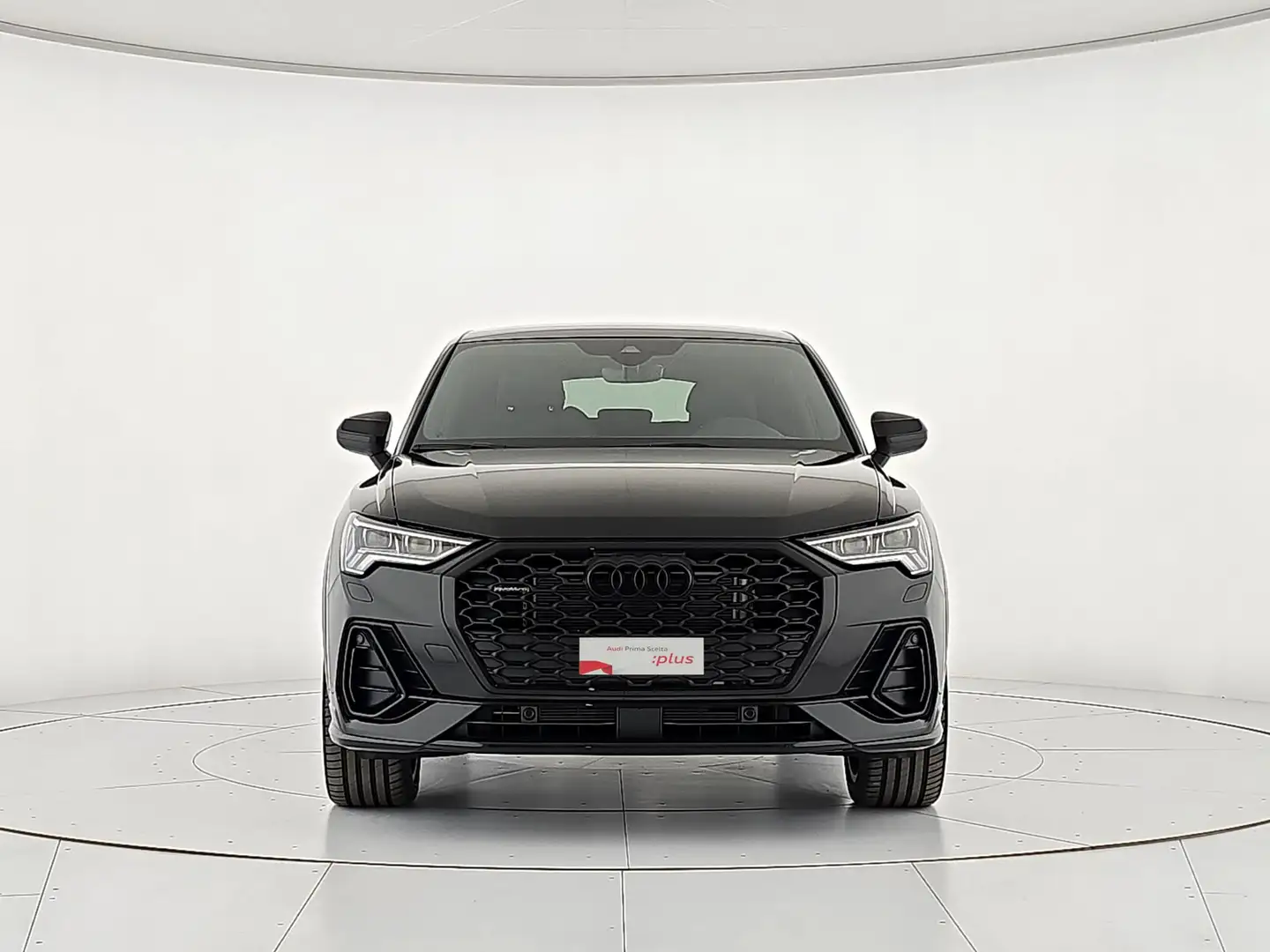 Audi Q3 sportback 40 2.0 tdi s line edition quattro 193cv Zwart - 2