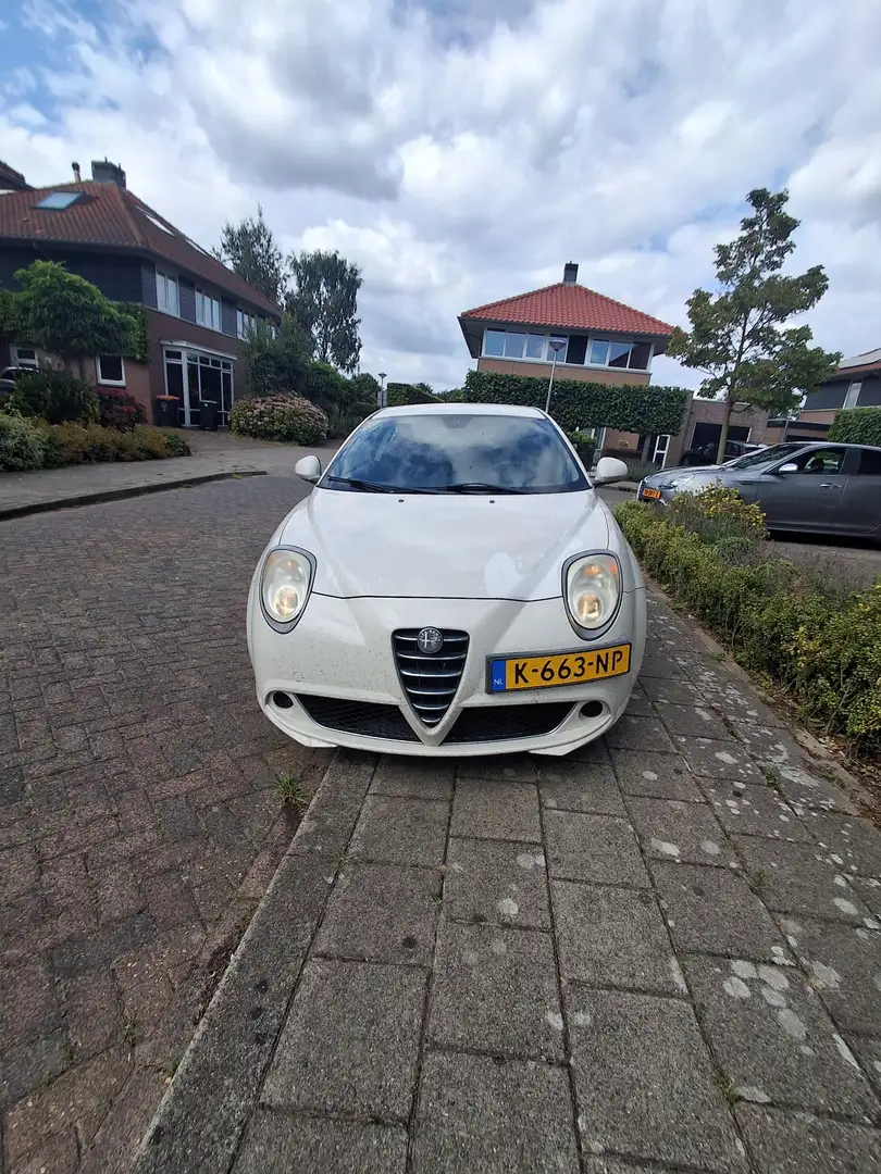 Alfa Romeo MiTo 1.4 T Progression Beige - 1