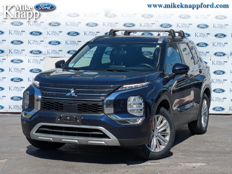 2023 Mitsubishi Outlander LE S-AWC  - Navigation