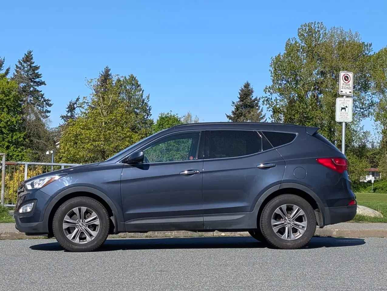 Hyundai SANTA FE photo Hyundai SANTA FE