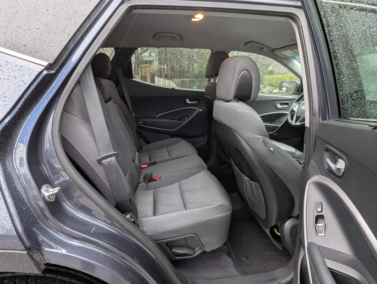 Hyundai SANTA FE photo Hyundai SANTA FE