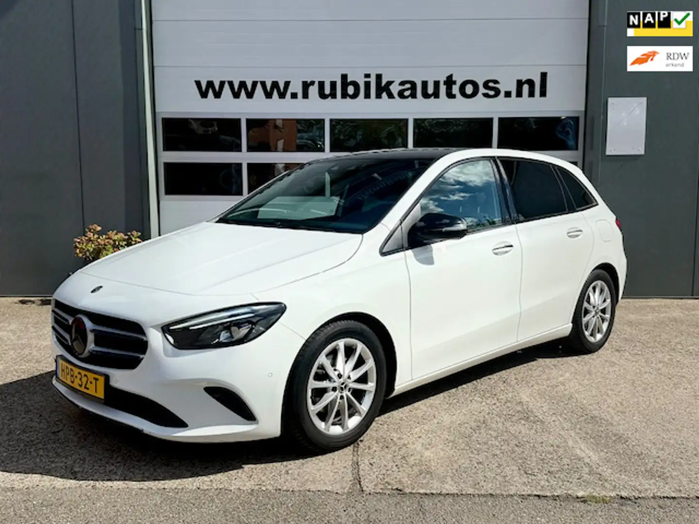 Mercedes-Benz B 180 Premium Plus|CAMERA |CARPLAY|93.245 KM'S Blanc - 1