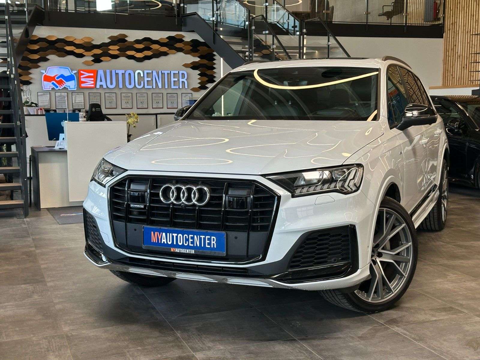 Second hand Audi Q7 3.0