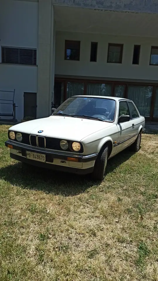 BMW 318i 2p, foto 9