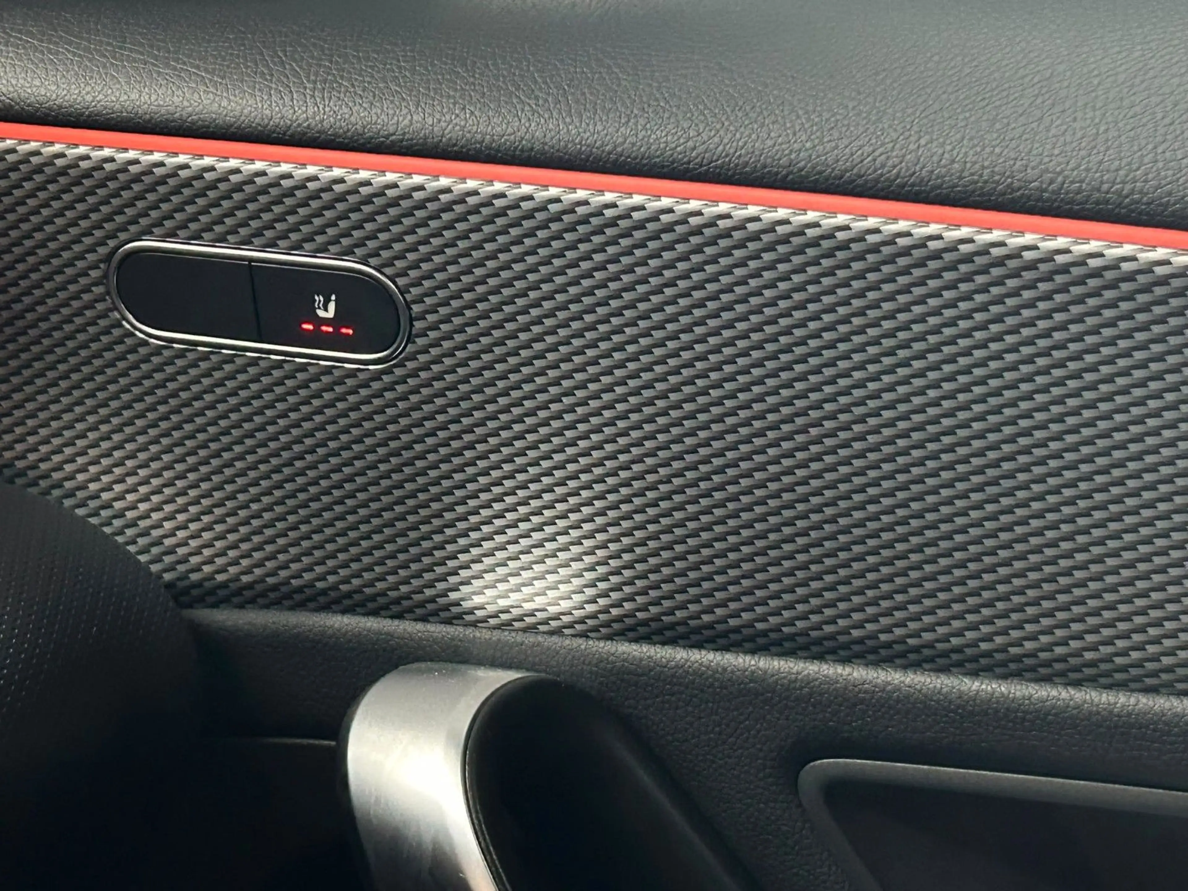 Mercedes-Benz A 250 e*KAMERA*LED*DIGITAL*SHZ*SPORT*T-LEDER* — photo 5