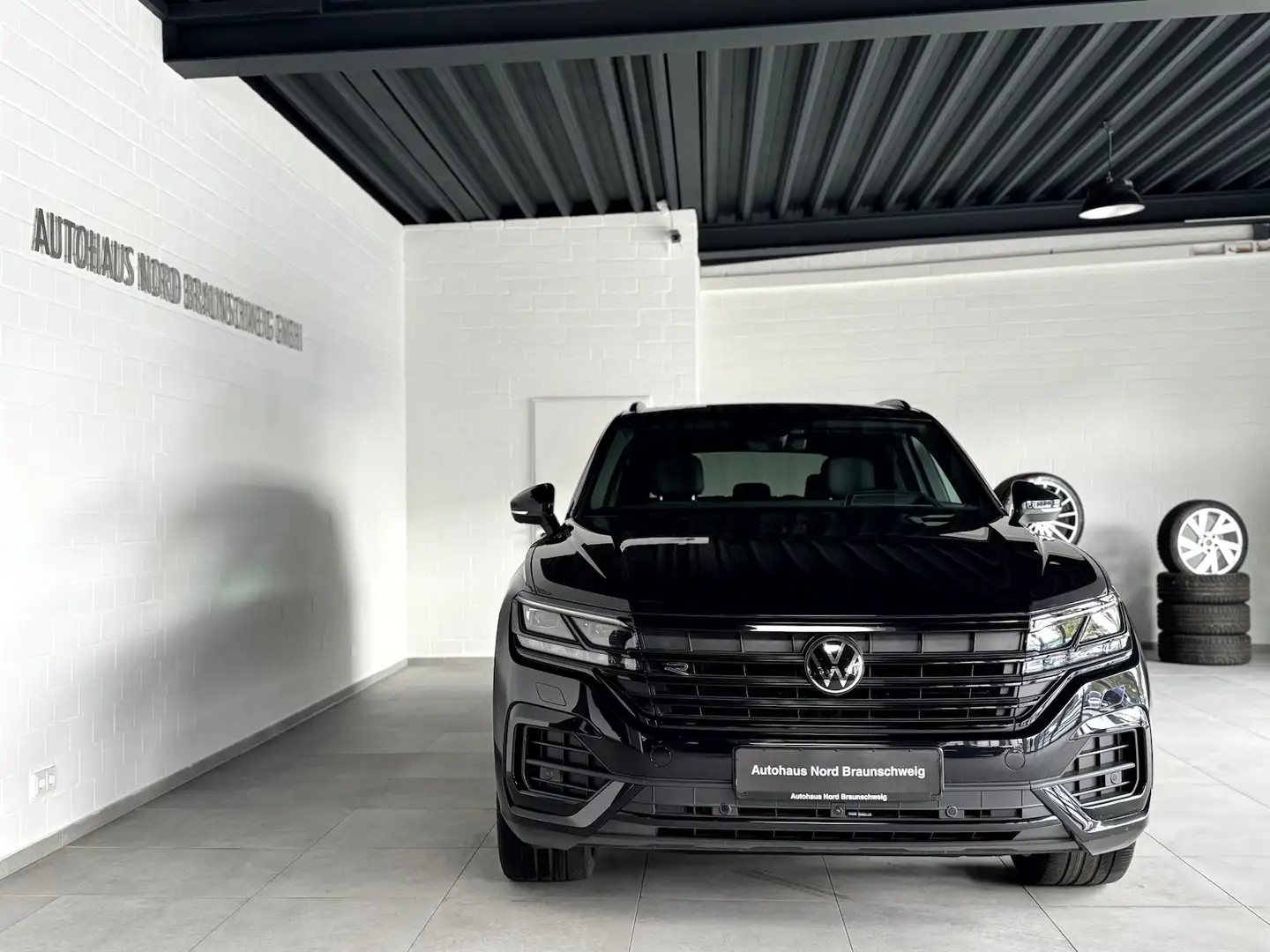 Volkswagen Touareg 3.0TDI 4Motion R Line*BlackStyle*Pano*IQ* Schwarz - 2