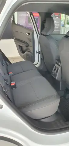 Mitsubishi Grandis view 9