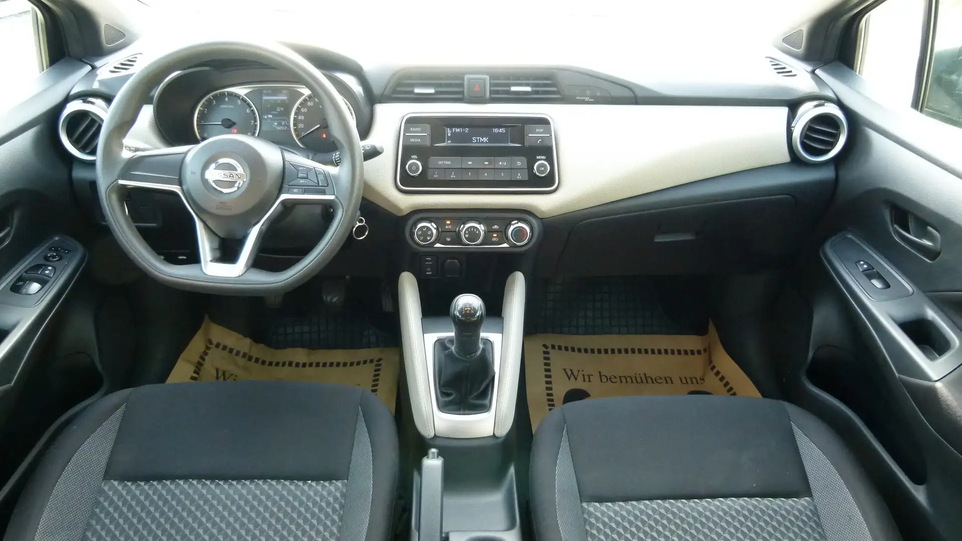 Nissan Micra 1,0 Visia Plus Schwarz - 2