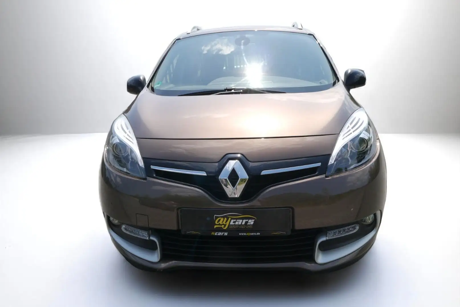 Renault Grand Scenic III  Limited, 7 Sitzer, Navi Euro 6 Braun - 2