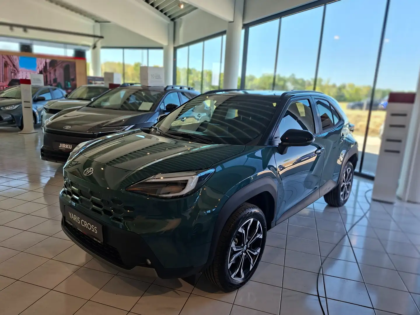 Toyota Yaris Cross 1,5 VVT-i Hybrid Teamplayer Aut. Technik-Paket! Grün - 1