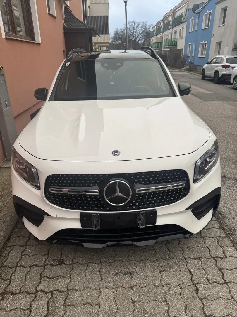 Mercedes-Benz GLB 250 4MATIC Aut. Weiß - 1