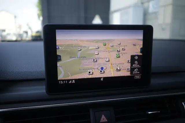 Audi A4 view 7