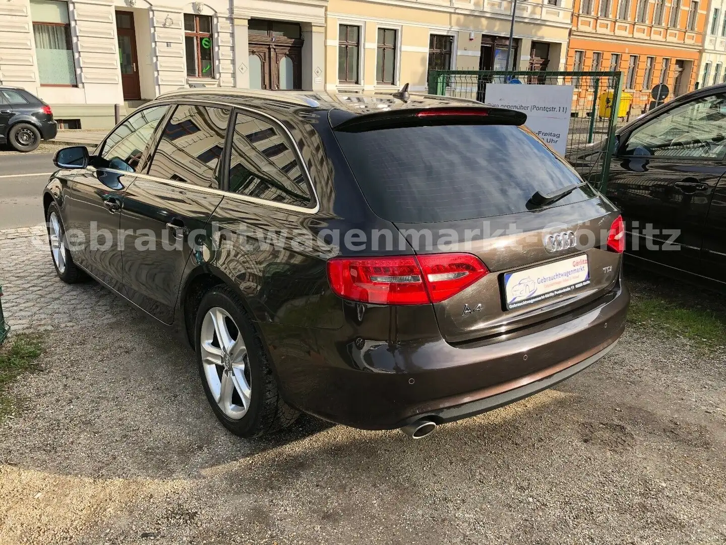Audi A4 Avant Attraction S-line 2-Hand PDC Navi Xenon Braun - 2