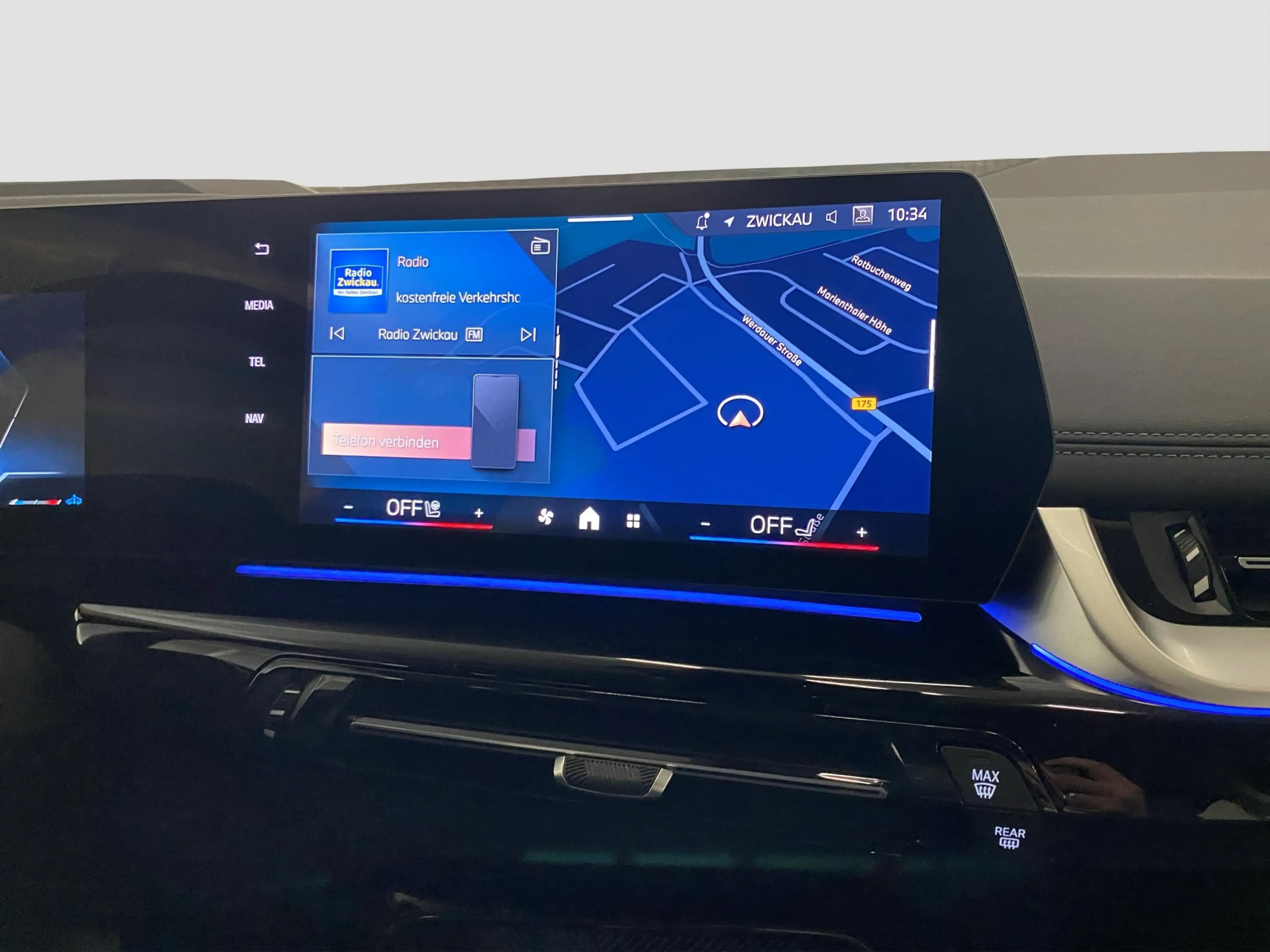 BMW 218 218d Active Tourer UPE 52.160 € ACC 360° AHK HUD — photo 15