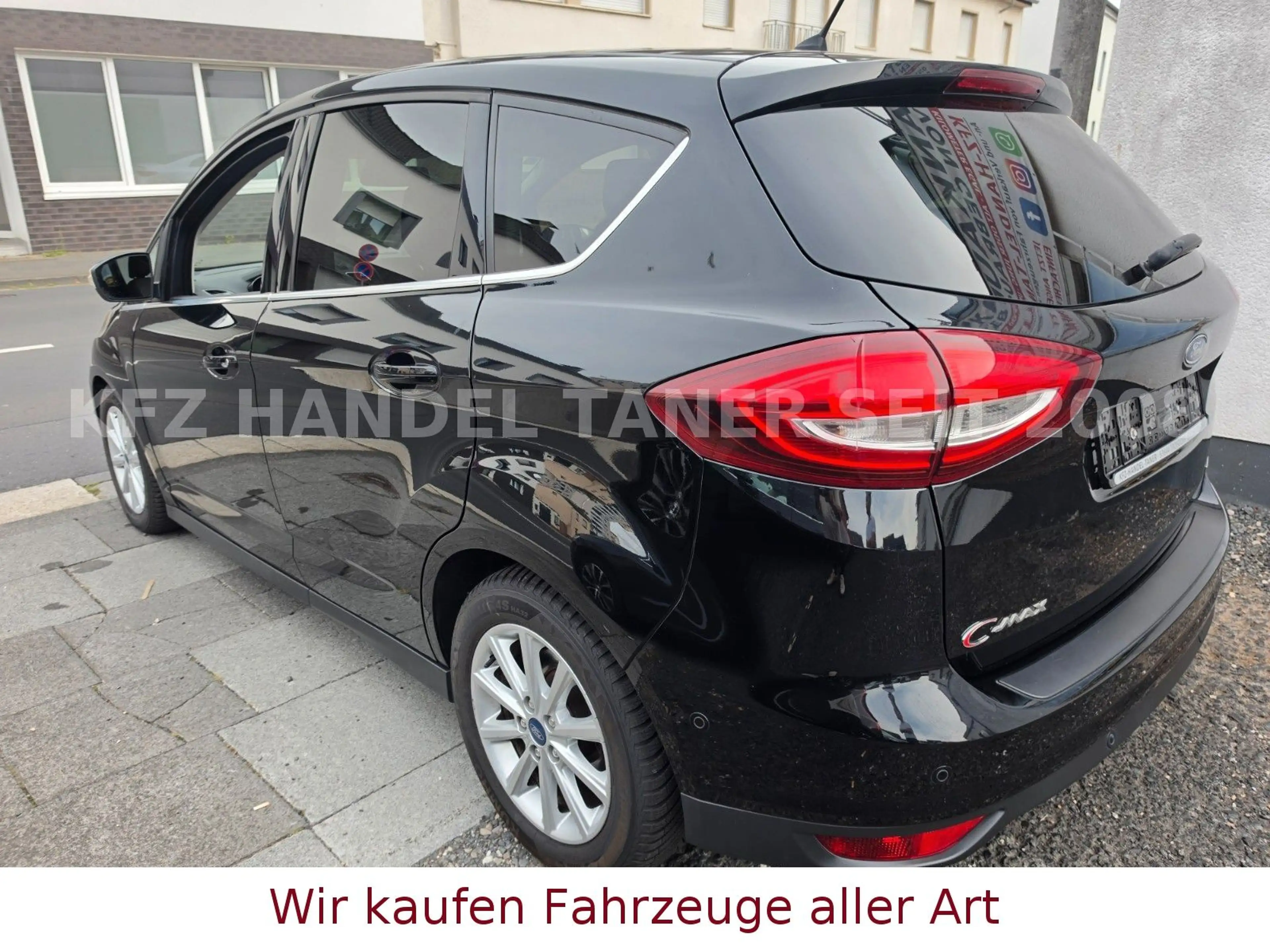 Ford C-Max Titanium — photo 7