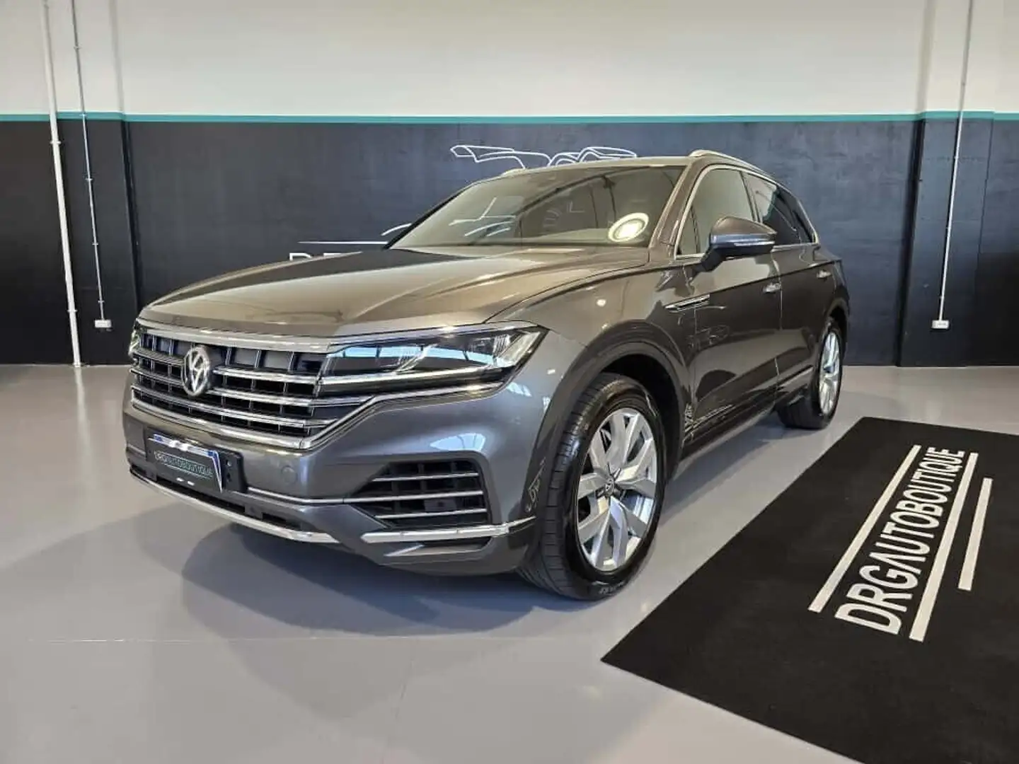 Volkswagen Touareg Touareg 3.0 V6 TDI SCR Advanced Grijs - 2