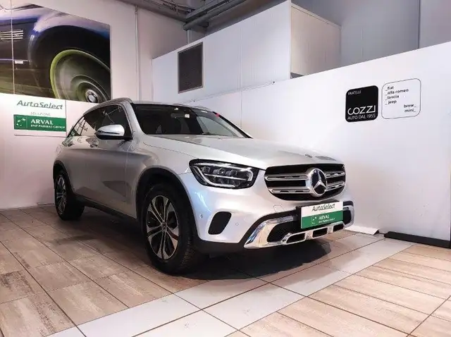Mercedes-Benz GLC 200 - GLC 200 d 4Matic Business Extra