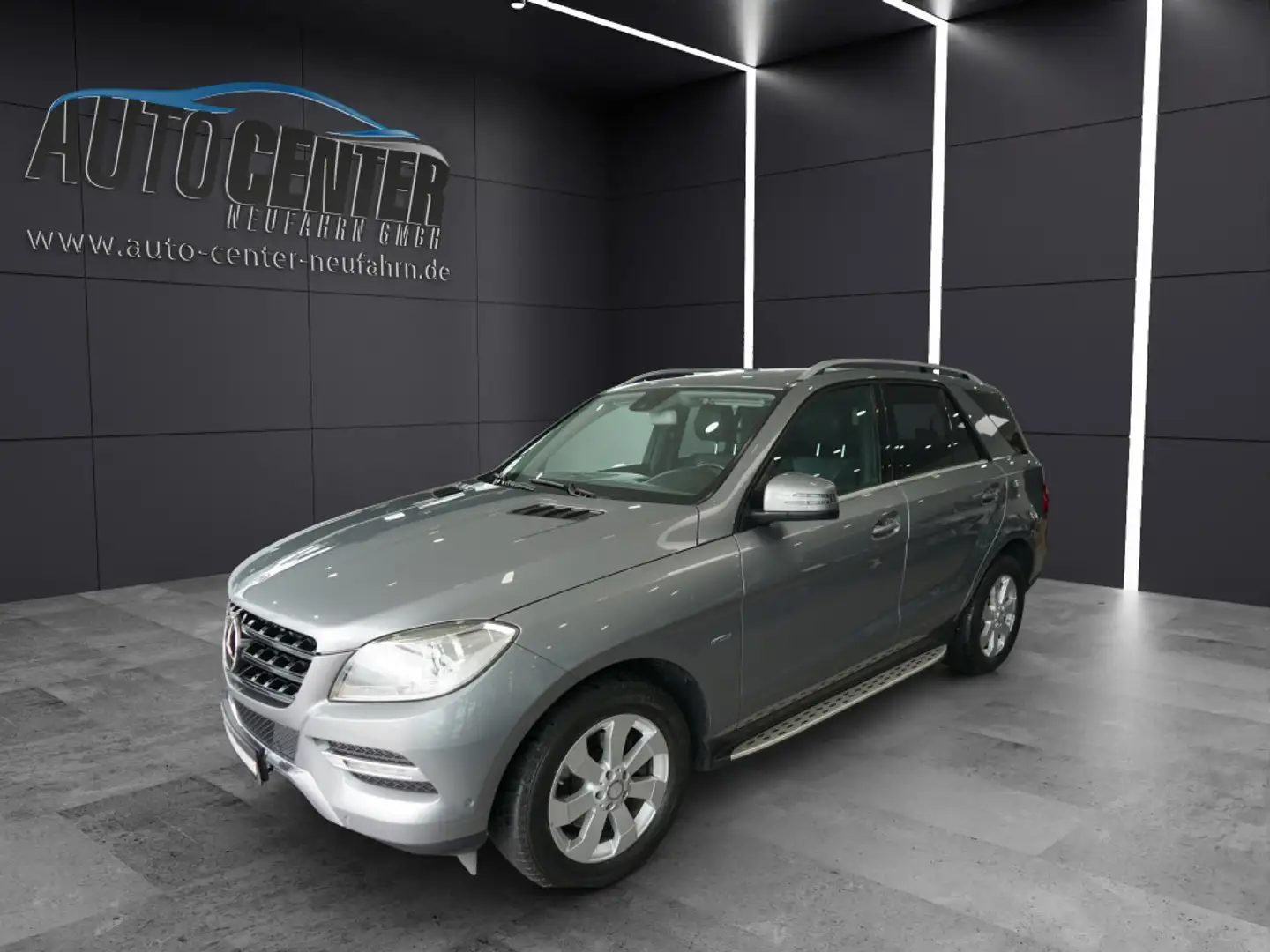 Mercedes-Benz BlueTEC+NAVI+AHK+TEMPOMAT+RÜCKFAHRKAM. Gri - 1