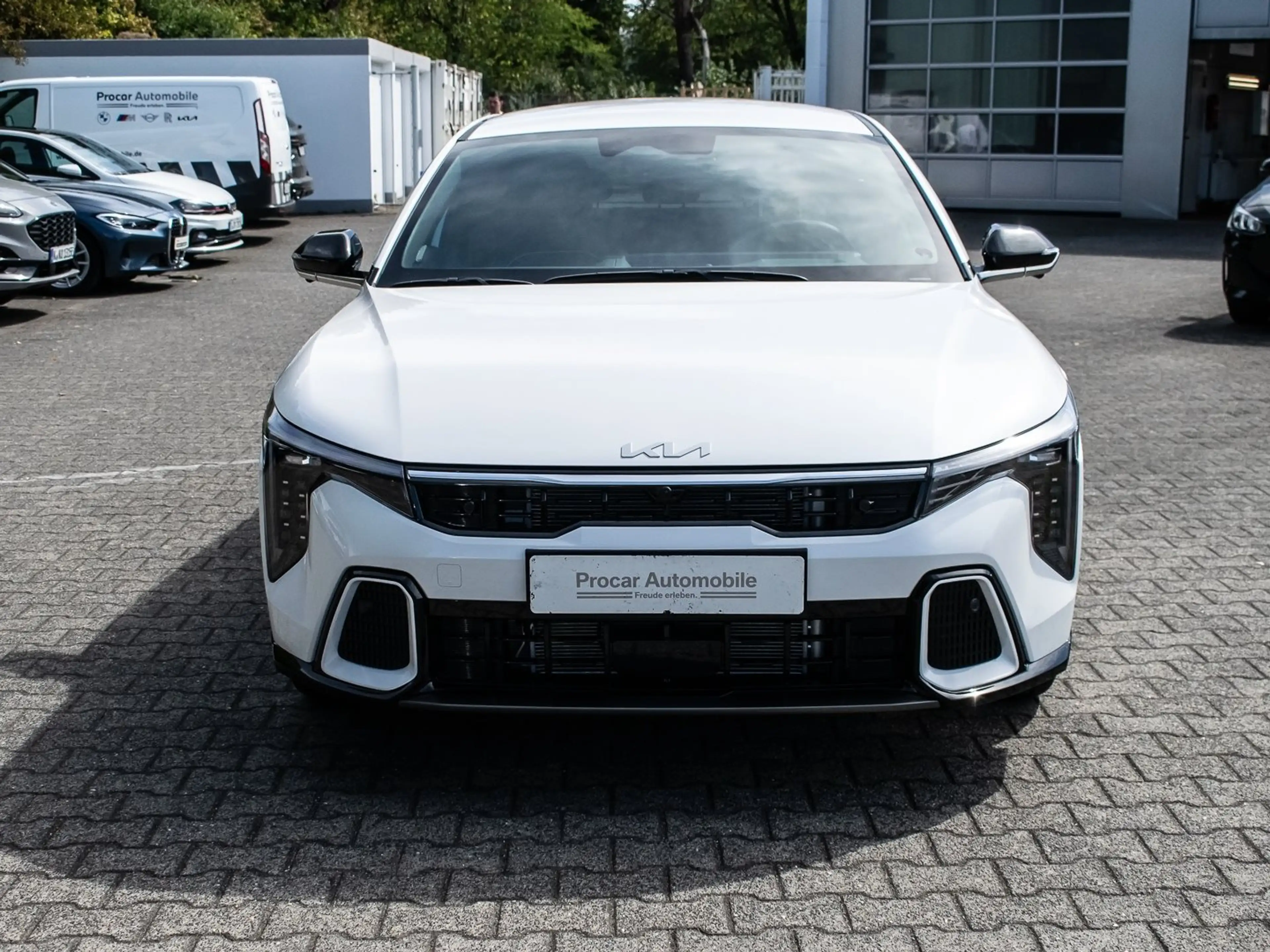 Kia K4 1.6T DCT 180 GT-Line DriveWiseParkPro Navi Kamera — photo 3