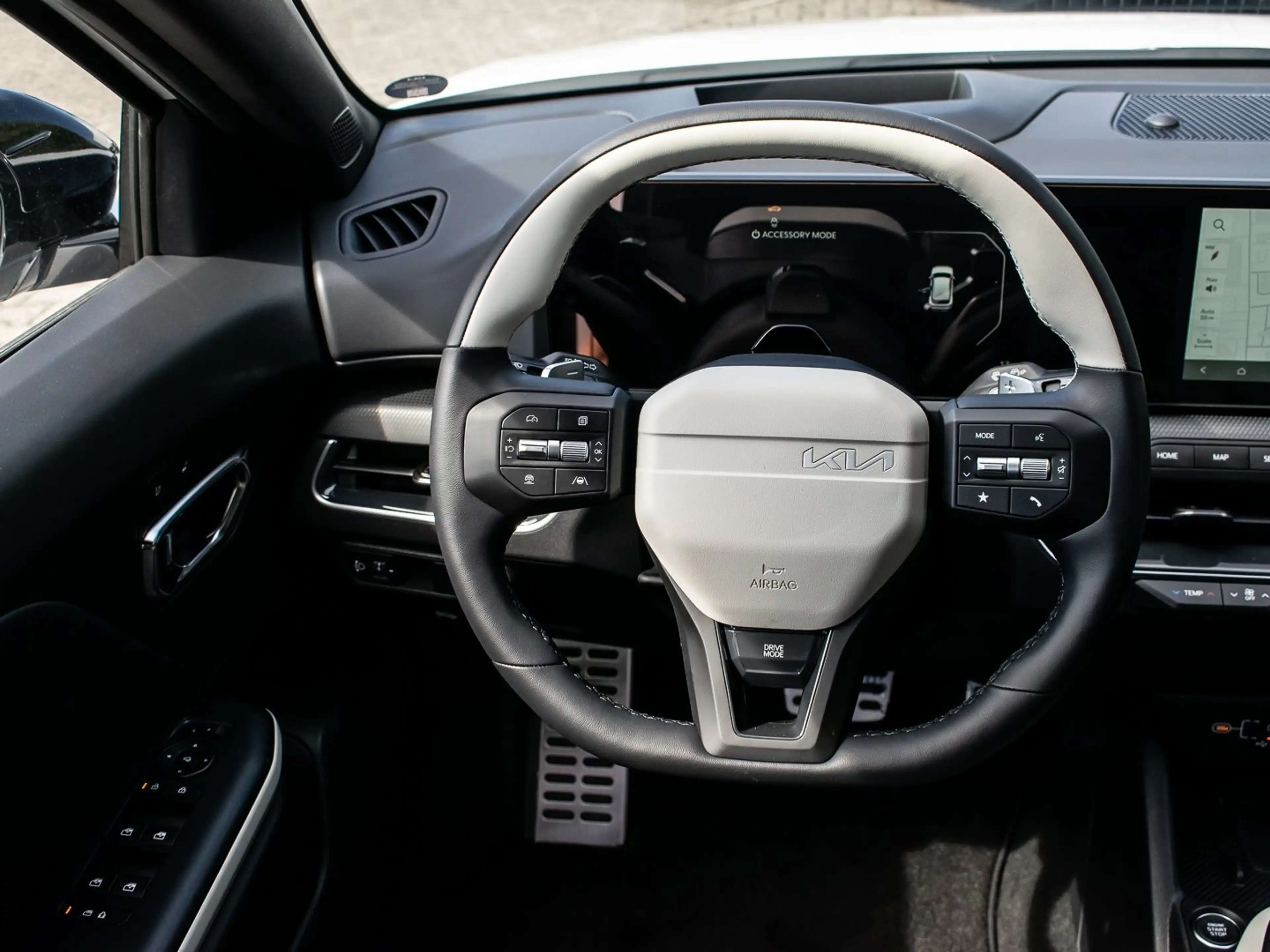 Kia K4 1.6T DCT 180 GT-Line DriveWiseParkPro Navi Kamera — photo 10