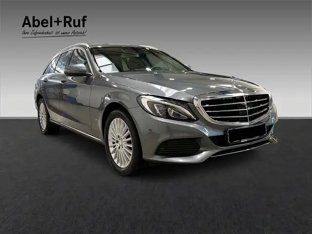 Mercedes-Benz C-Class view 3