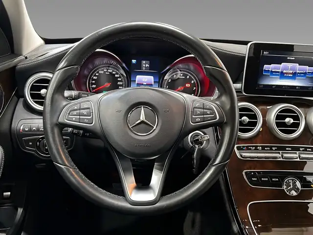 Mercedes-Benz C-Class view 13