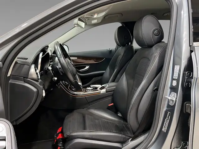 Mercedes-Benz C-Class view 8