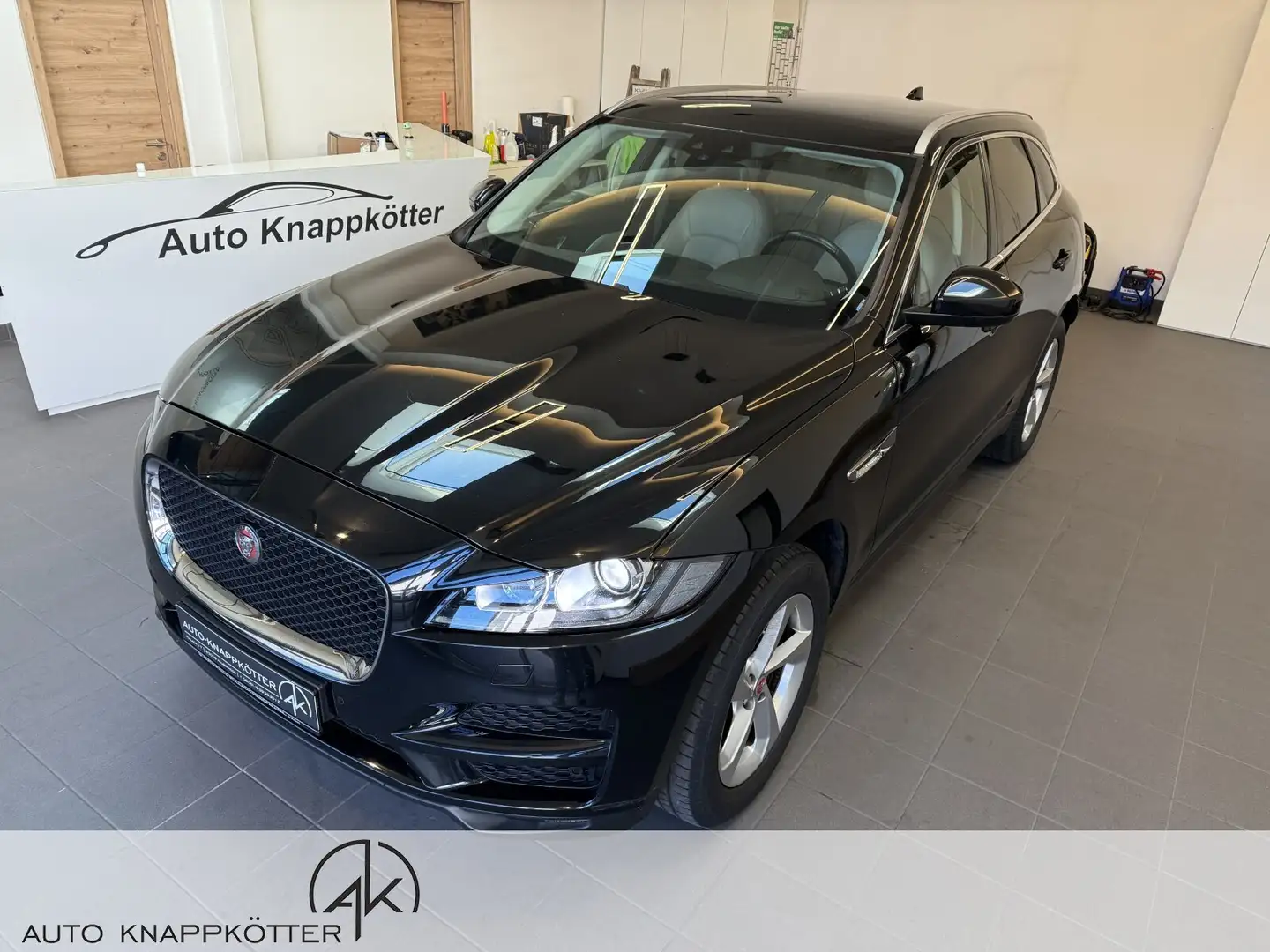 Jaguar F-Pace F-PACE Prestige 20d AWD Navi/Keyless-Start/Autom. Schwarz - 2