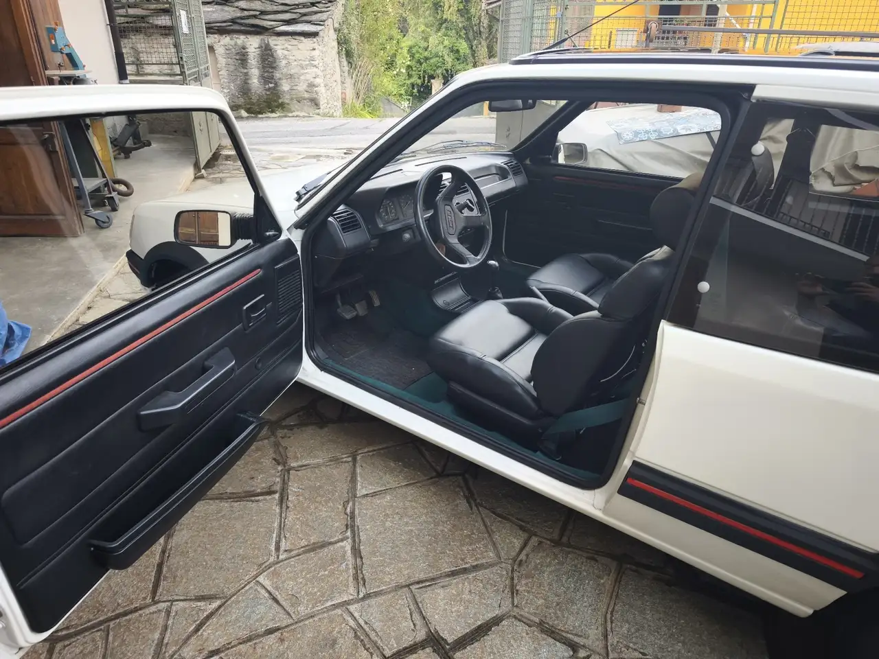 Peugeot 205 Restomod/swap, foto 6