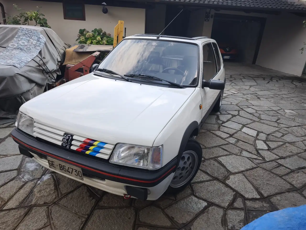 Peugeot 205 Restomod/swap, foto 2