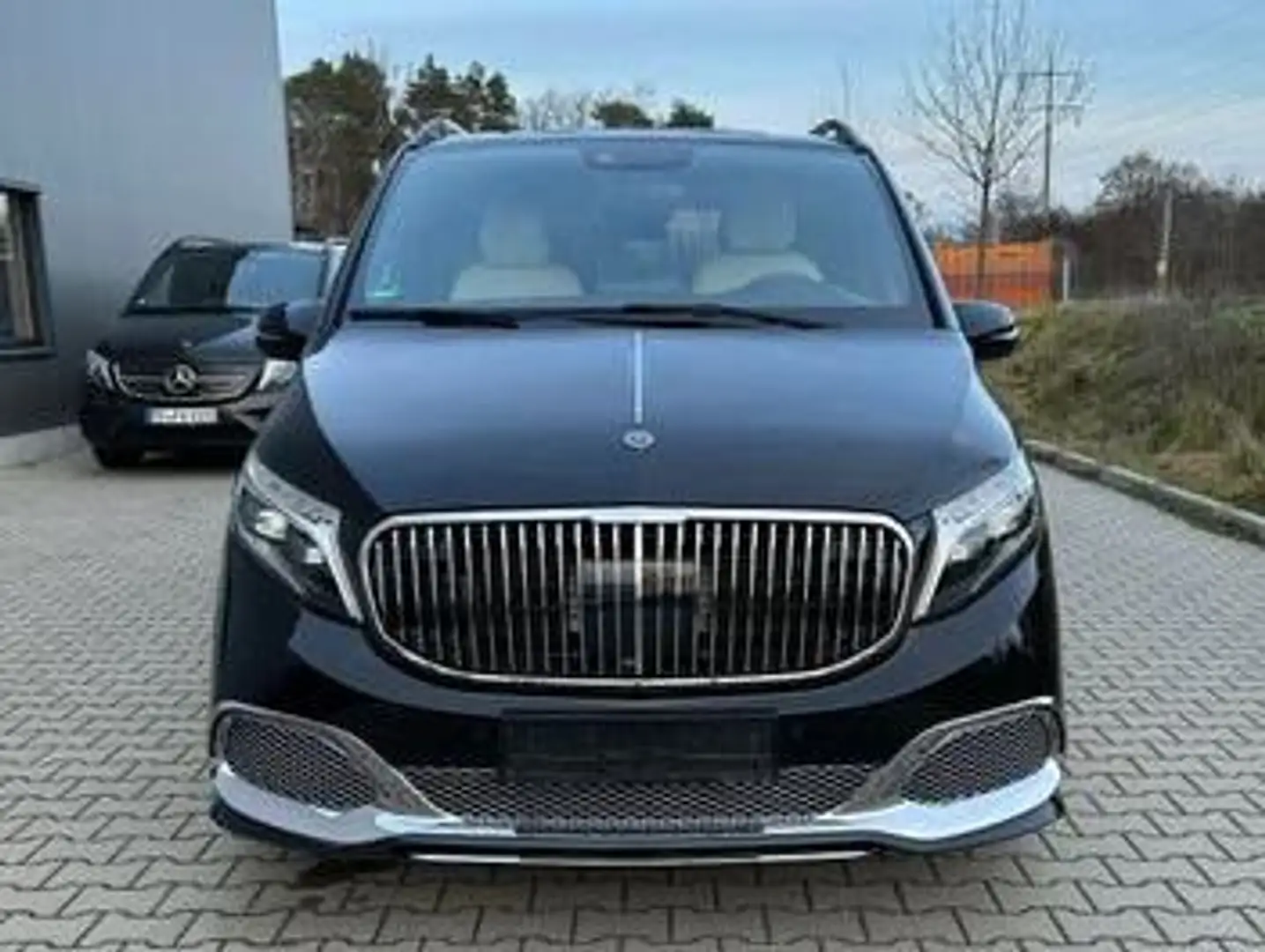 Mercedes-Benz V 250 d lang 9G-TRONIC Exclusive  VIP MAYBACH Schwarz - 1