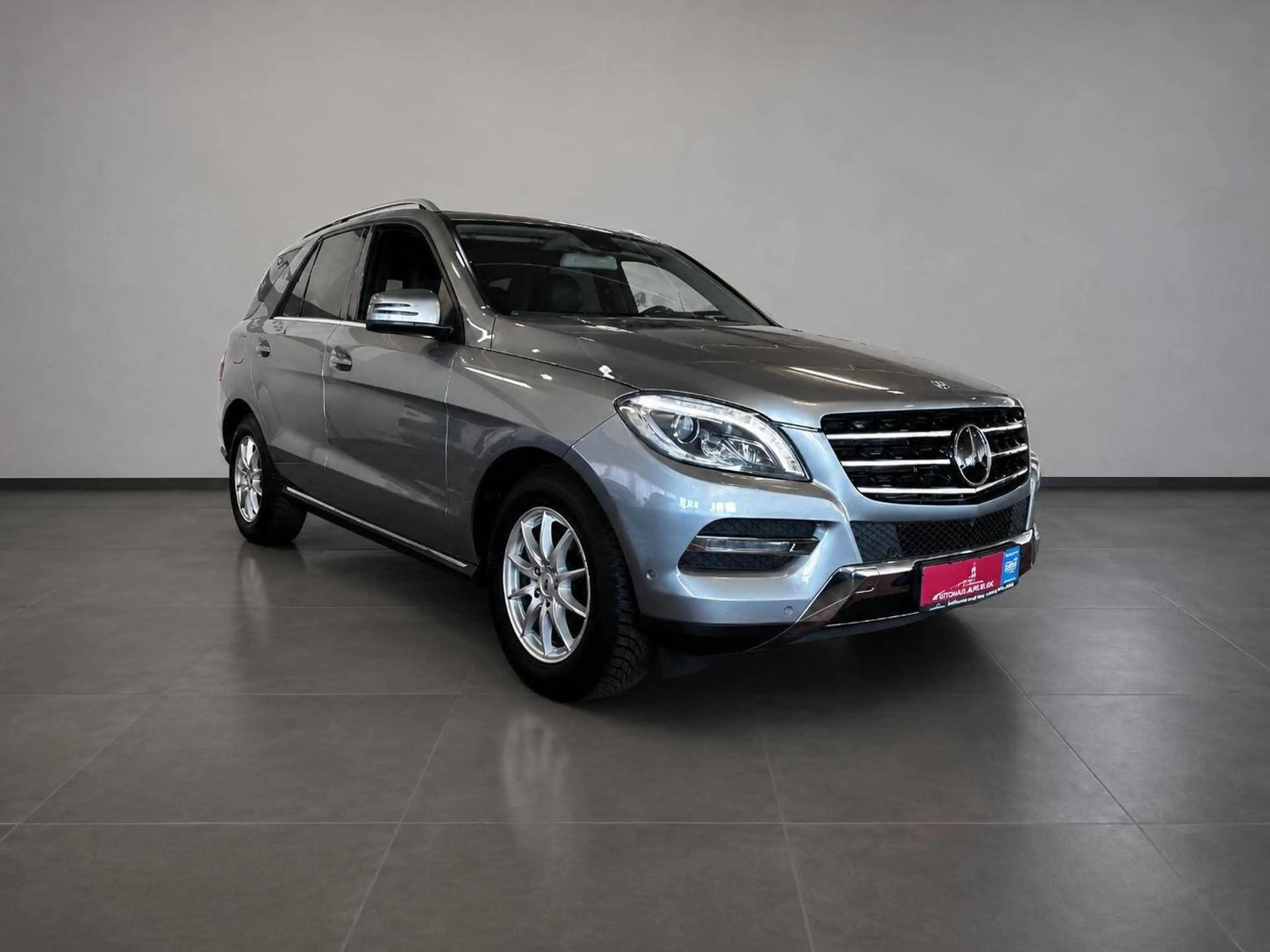 Mercedes-Benz ML 350 ML 350 CDI BlueTec (166.024)