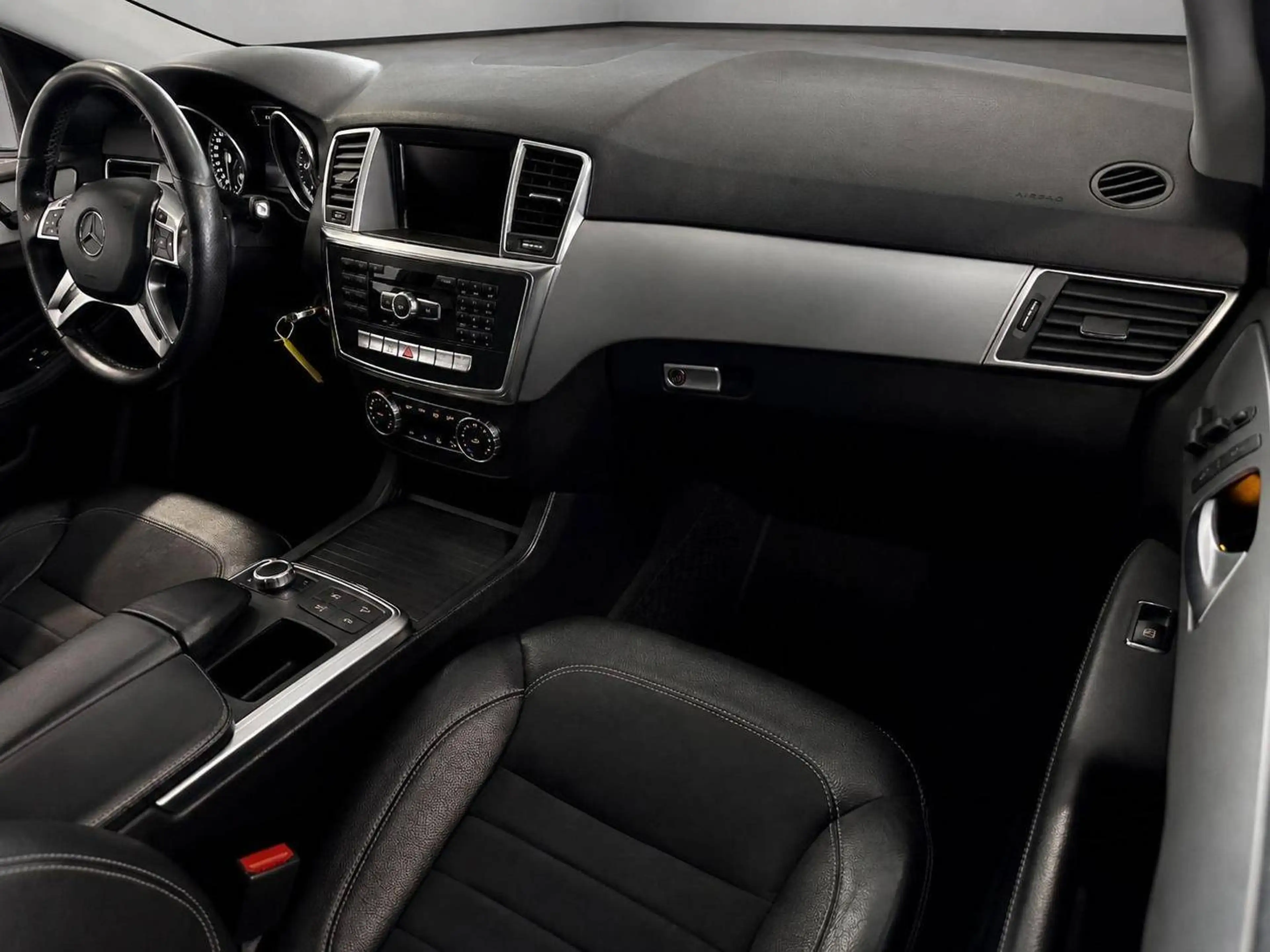 Mercedes-Benz ML 350 ML 350 CDI BlueTec (166.024) — photo 12