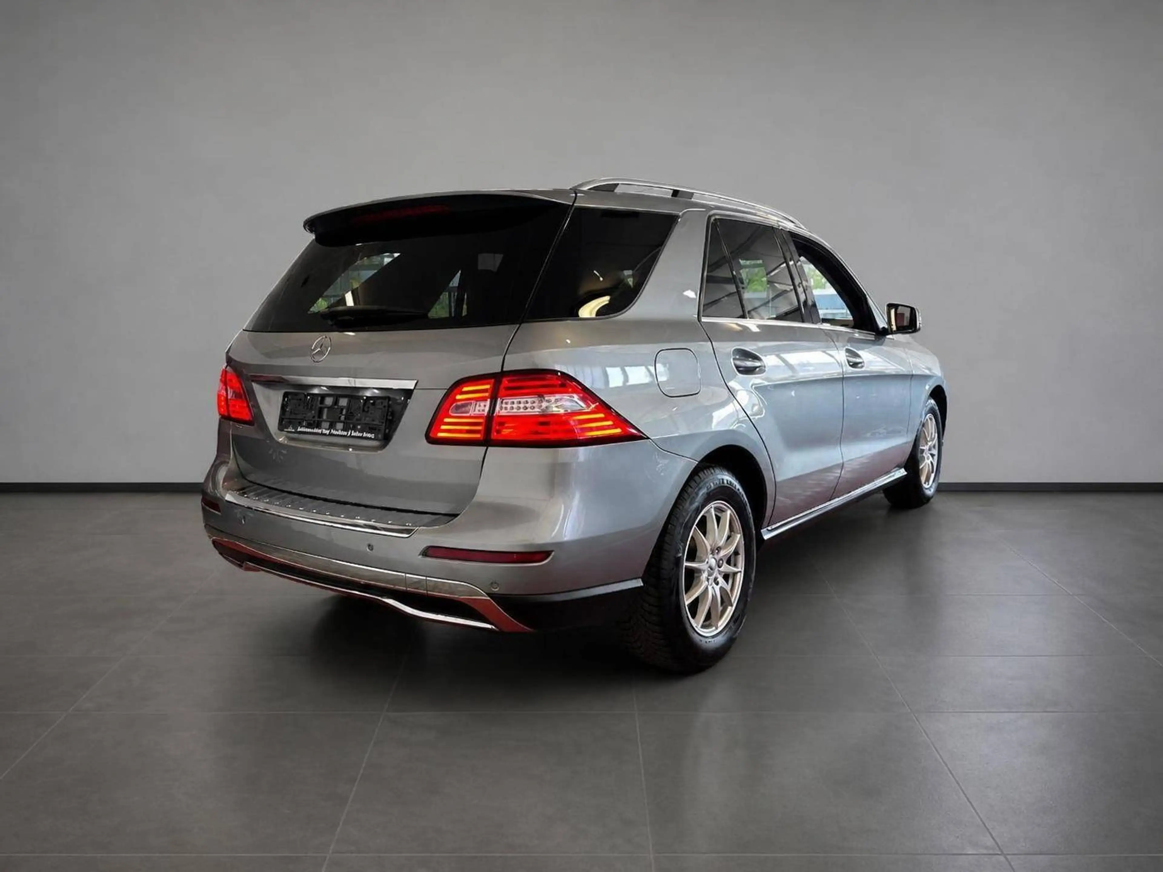 Mercedes-Benz ML 350 ML 350 CDI BlueTec (166.024) — photo 7