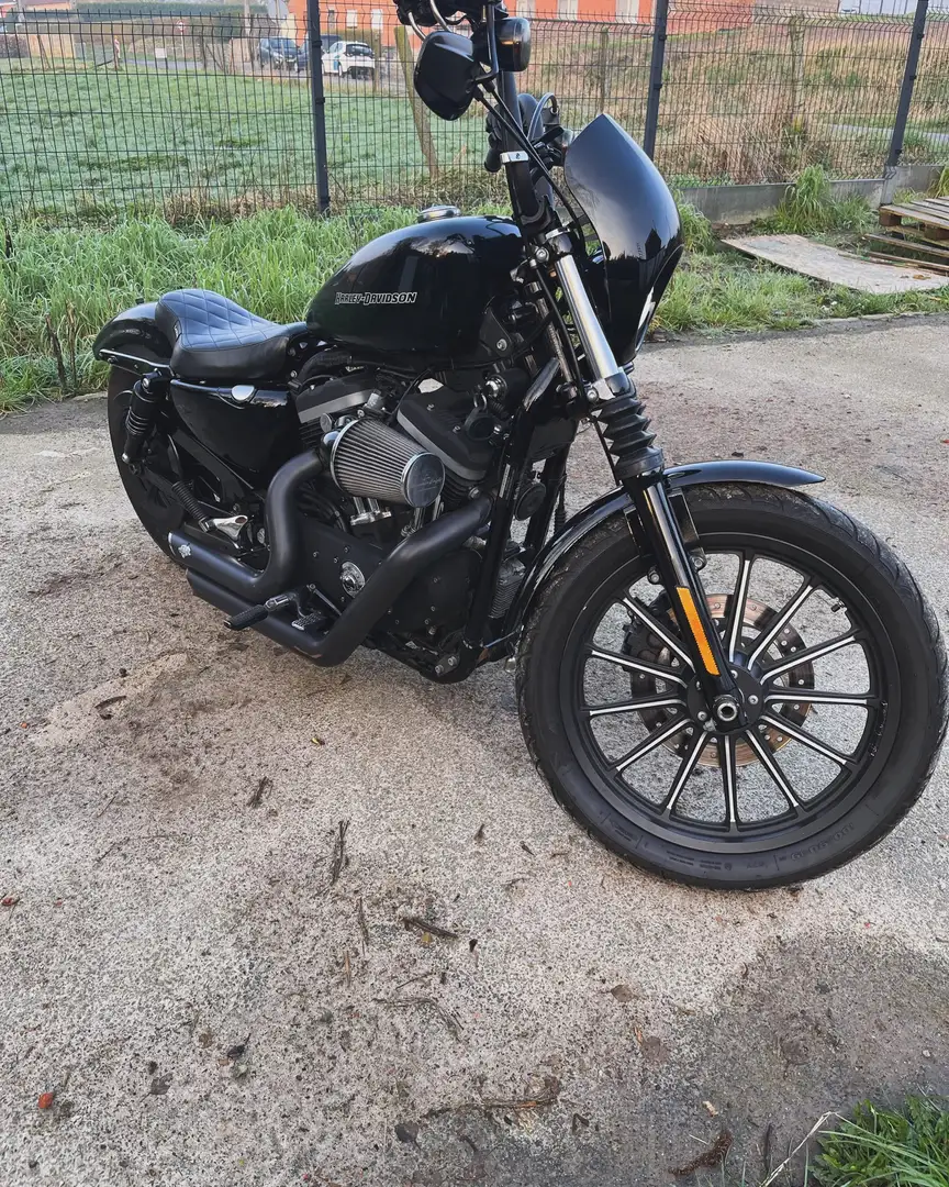 Harley-Davidson Sportster XL 883 Zwart - 1