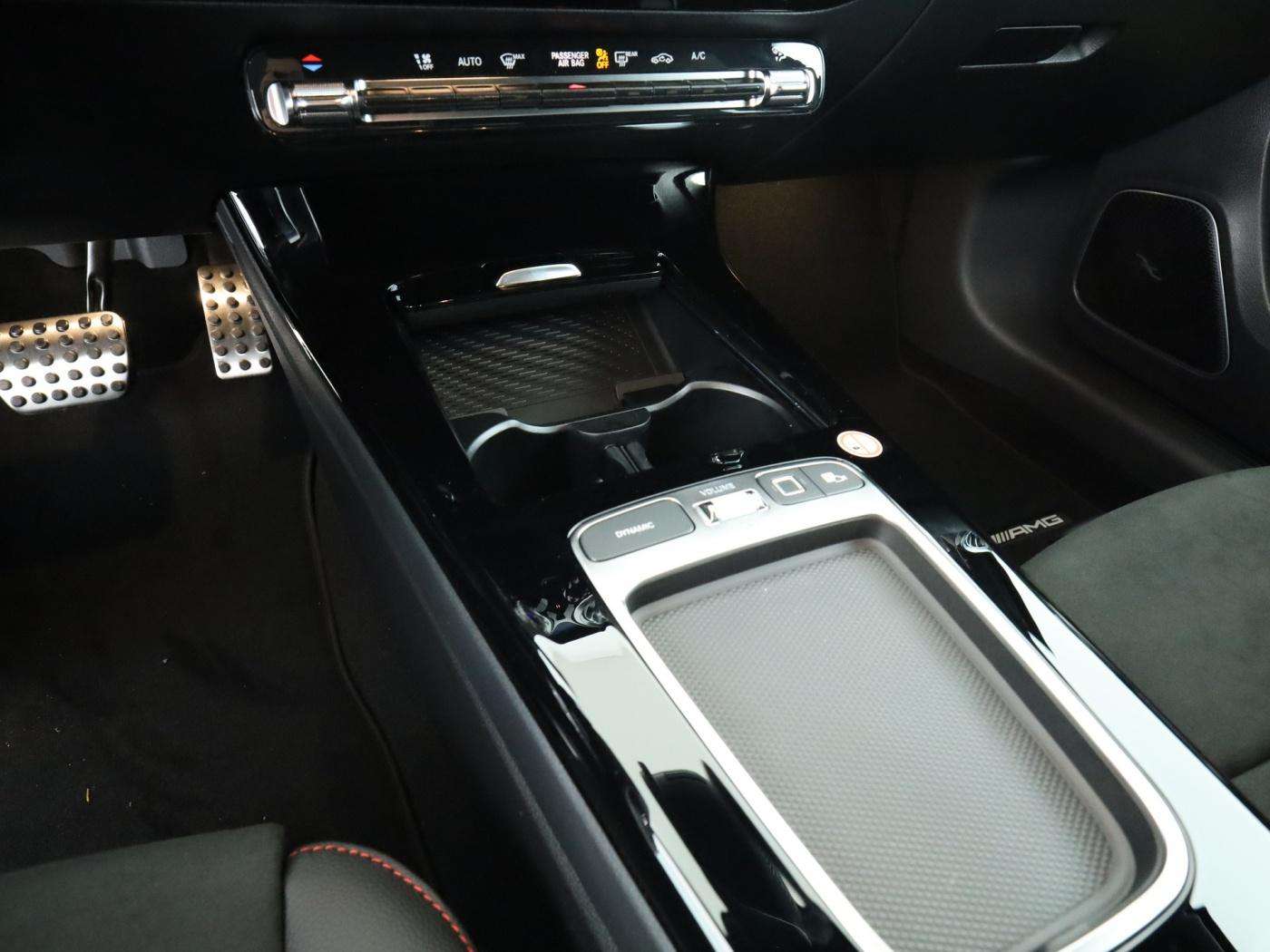Mercedes-Benz A 220